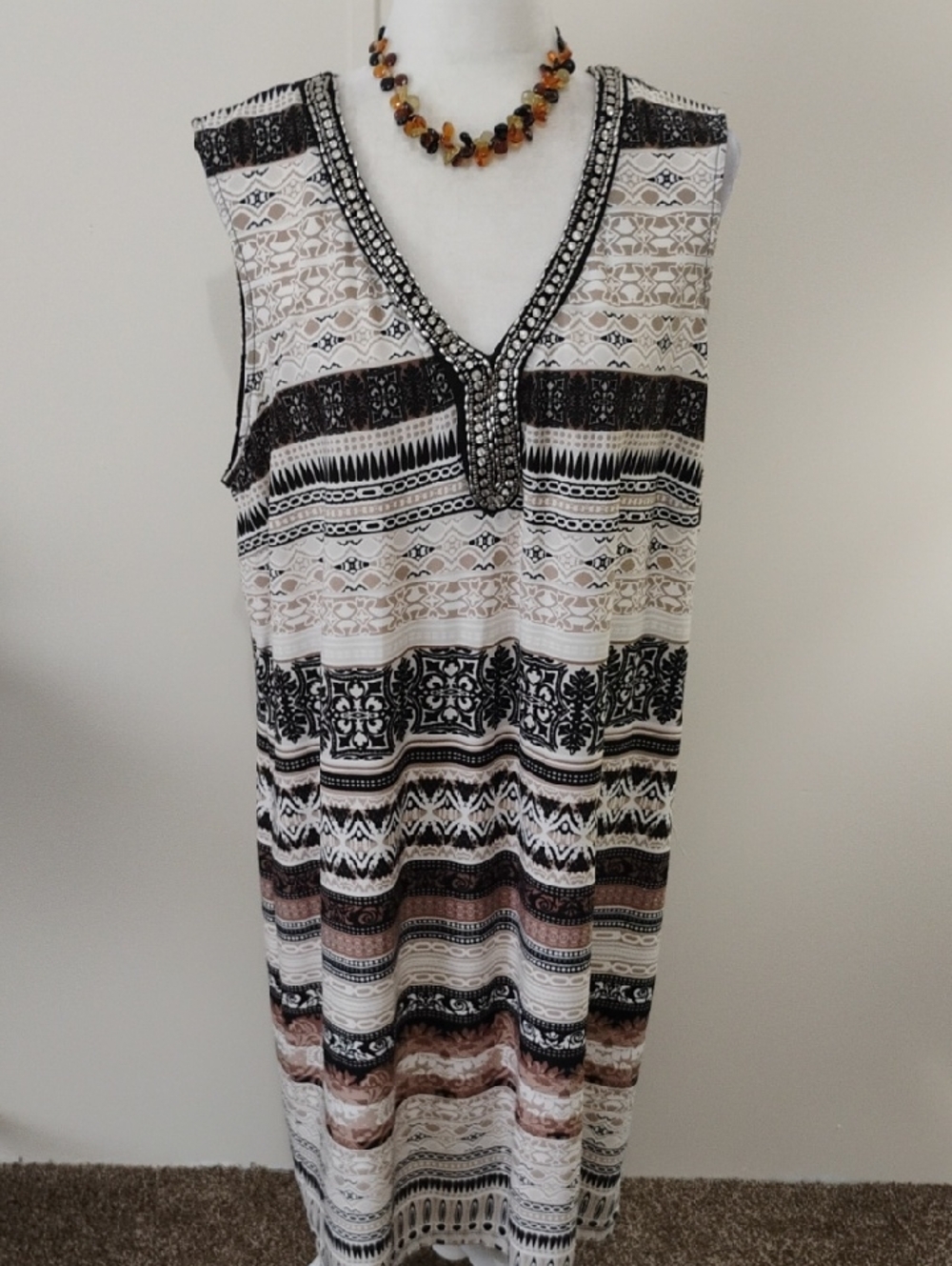 Studio One Black and White Patterned Midi Dress